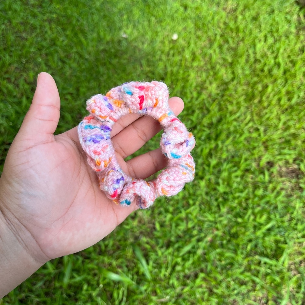 Scrunchies - Picture 2 of 10